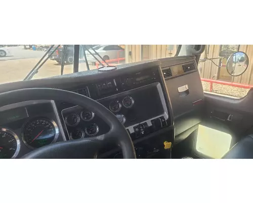 Kenworth T800 Complete Vehicle