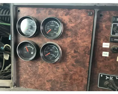 Kenworth T800 Dash Assembly