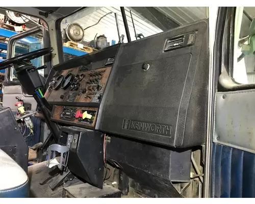 Kenworth T800 Dash Assembly