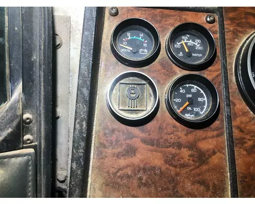 Kenworth T800 Dash Assembly