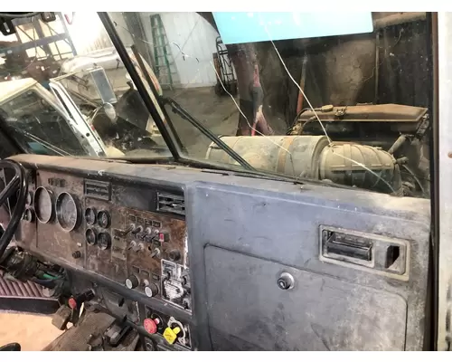 Kenworth T800 Dash Assembly