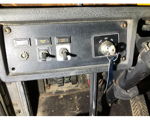 Kenworth T800 Dash Assembly