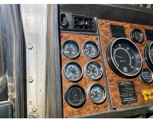 Kenworth T800 Dash Assembly