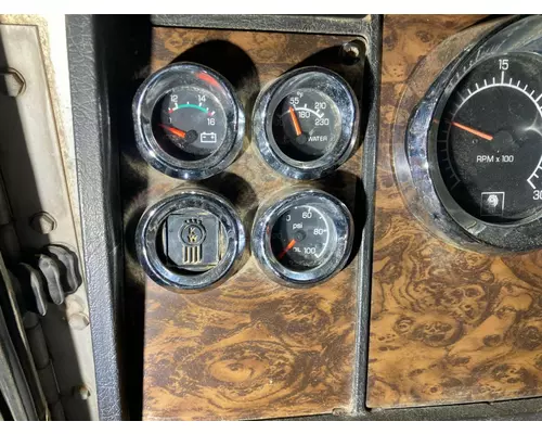 Kenworth T800 Dash Assembly