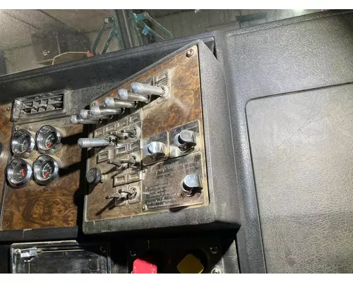 Kenworth T800 Dash Assembly