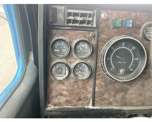 Kenworth T800 Dash Assembly