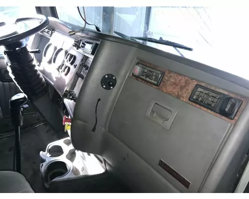 Kenworth T800 Dash Assembly