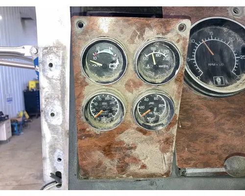 Kenworth T800 Dash Assembly
