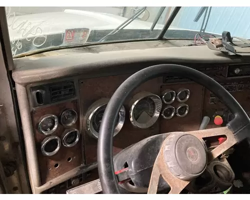 Kenworth T800 Dash Assembly