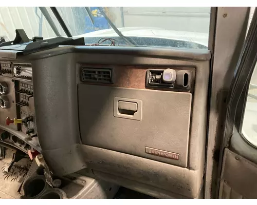 Kenworth T800 Dash Assembly