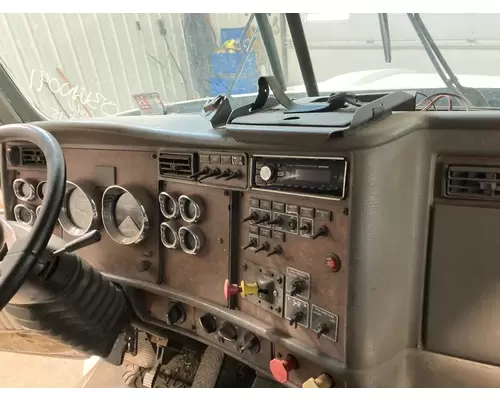 Kenworth T800 Dash Assembly