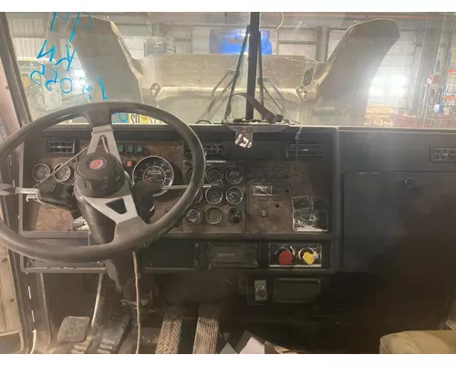 Kenworth T800 Dash Assembly