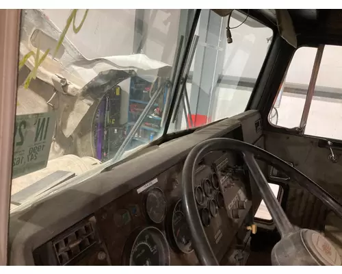 Kenworth T800 Dash Assembly