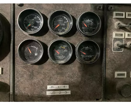 Kenworth T800 Dash Assembly
