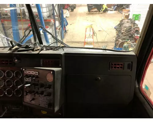 Kenworth T800 Dash Assembly