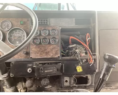 Kenworth T800 Dash Assembly