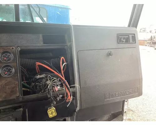 Kenworth T800 Dash Assembly