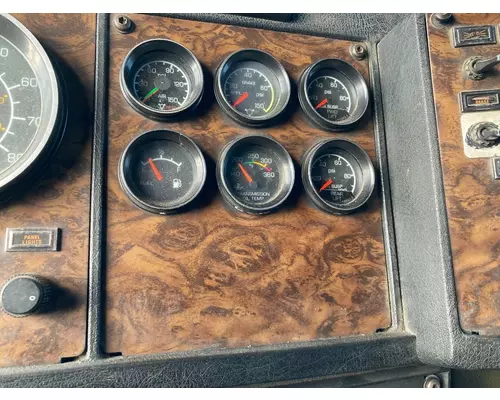 Kenworth T800 Dash Assembly