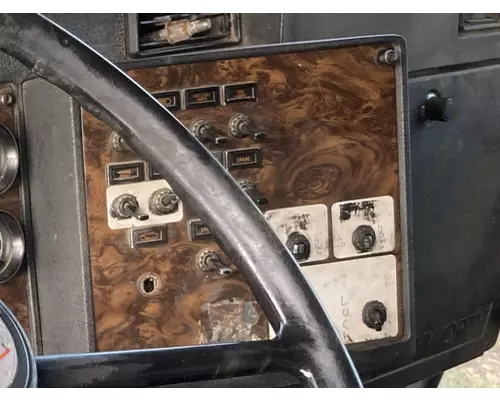 Kenworth T800 Dash Assembly