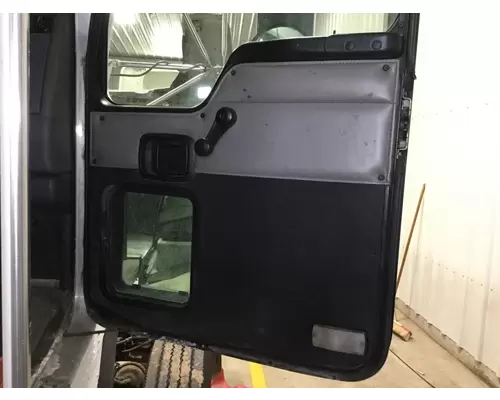 Kenworth T800 Door Assembly, Front