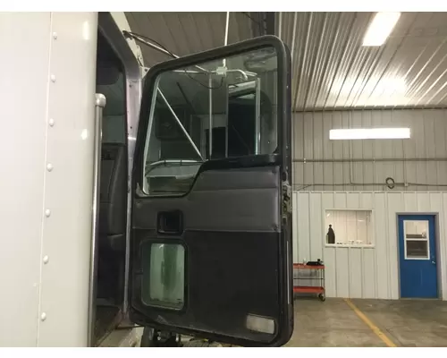 Kenworth T800 Door Assembly, Front