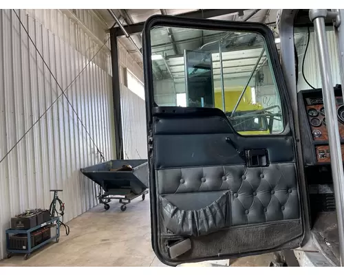 Kenworth T800 Door Assembly, Front