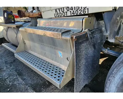 DPF (Diesel Particulate Filter) Kenworth T800 Complete Recycling Group LLC