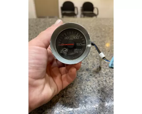 Gauges (all) KENWORTH T800 Truck Salvage International Inc