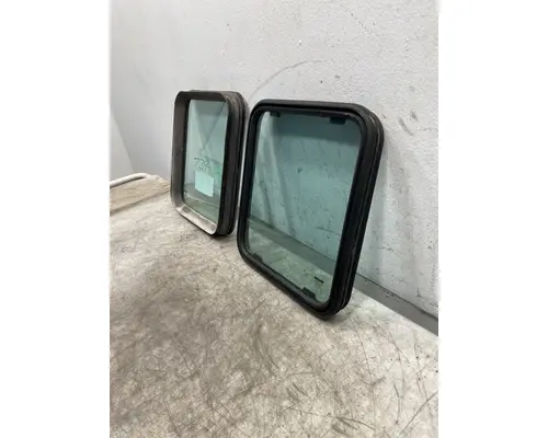 Door Glass, Front KENWORTH T800 Frontier Truck Parts