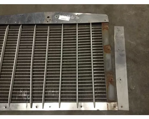 Kenworth T800 Grille