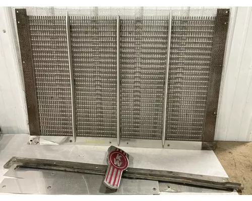 Kenworth T800 Grille