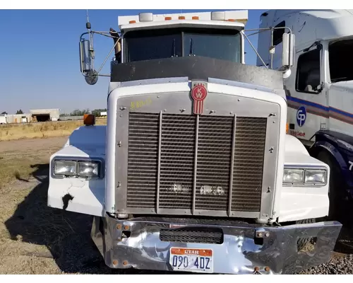 Kenworth T800 Grille