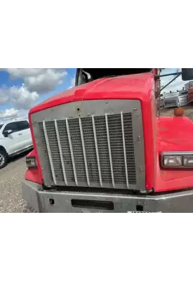 Kenworth T800 Grille