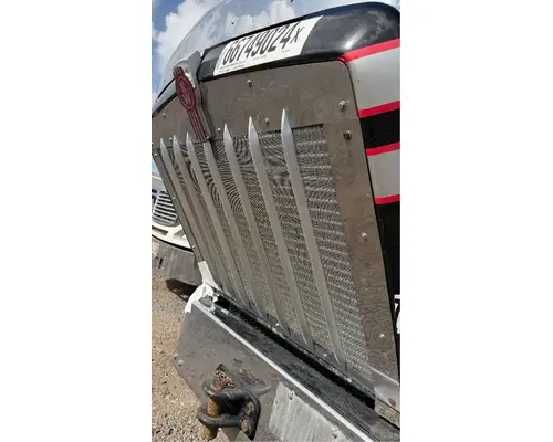 Kenworth T800 Grille