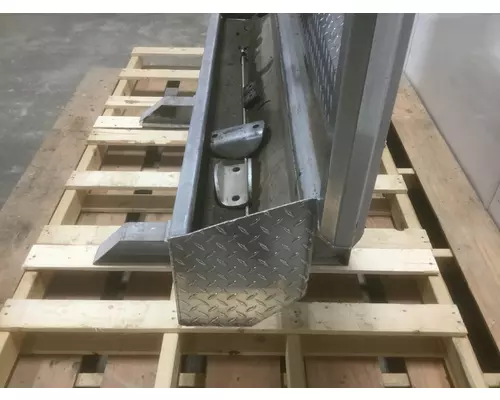 Kenworth T800 Headache Rack (Cab Protector)