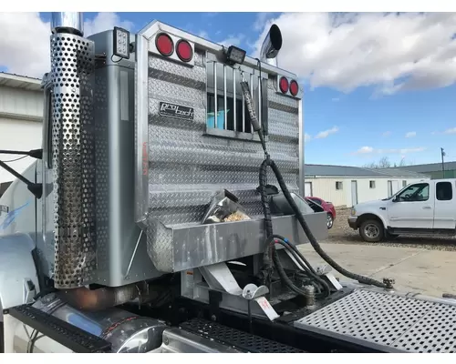 Kenworth T800 Headache Rack (Cab Rack)