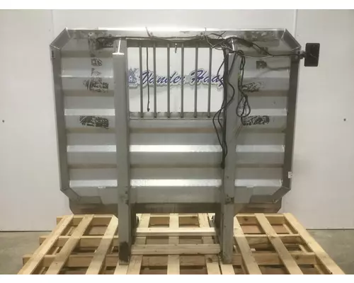 Kenworth T800 Headache Rack (Cab Rack)