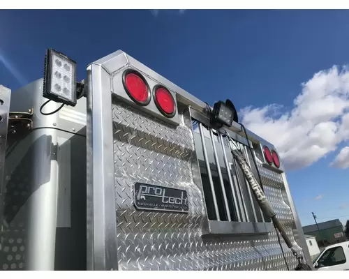 Kenworth T800 Headache Rack (Cab Rack)