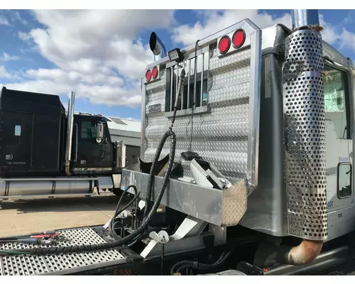 Kenworth T800 Headache Rack (Cab Rack)