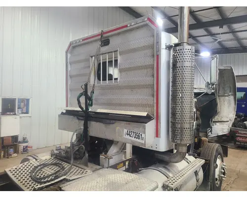 Kenworth T800 Headache Rack