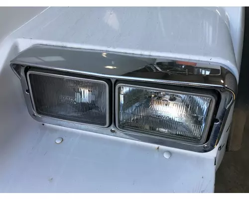 Kenworth T800 Headlamp Assembly