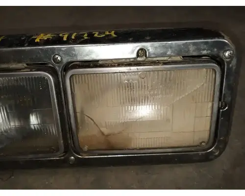 Kenworth T800 Headlamp Assembly