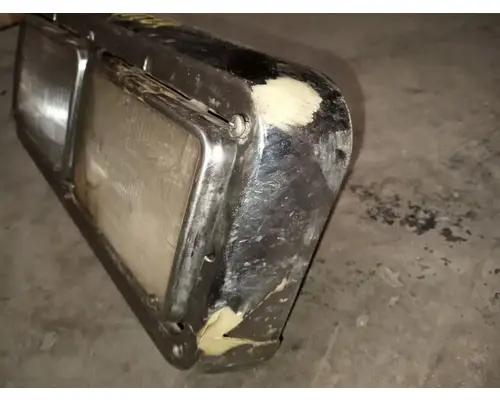 Kenworth T800 Headlamp Assembly