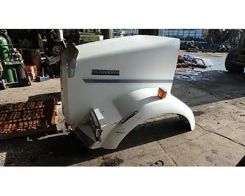 Hood KENWORTH T800 Sam's Riverside Truck Parts Inc