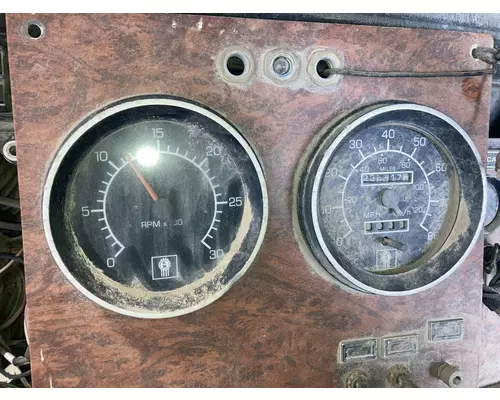 Kenworth T800 Instrument Cluster