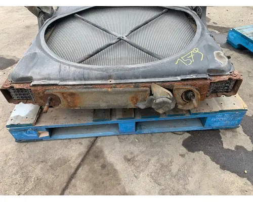Radiator KENWORTH T800 Truck Salvage International Inc