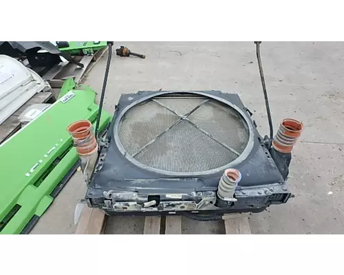 Radiator KENWORTH T800 Sam's Riverside Truck Parts Inc