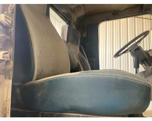 Kenworth T800 Seat (non-Suspension)