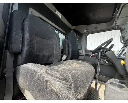 Seat, Front KENWORTH T800 DTI Trucks