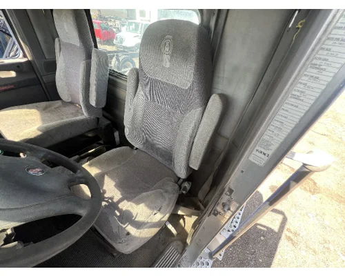 Seat, Front KENWORTH T800 DTI Trucks